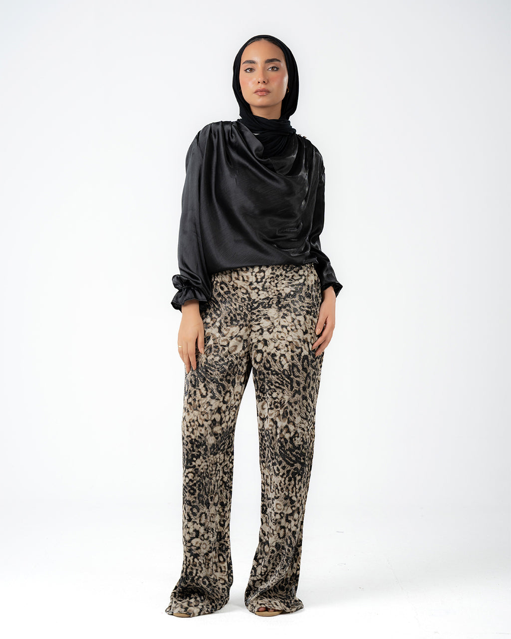 Wide-leg leopard pants